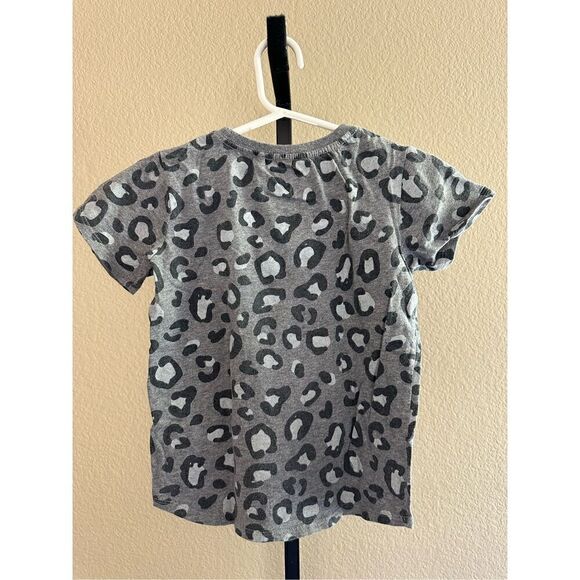 Mixed Brands Boy 5 pc Tops Bundle: Size 6-8 - Picture 5 of 15